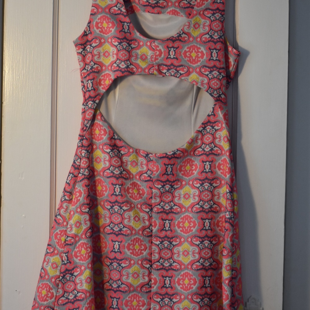 Colorful Spring Dress - Picture 4 of 4